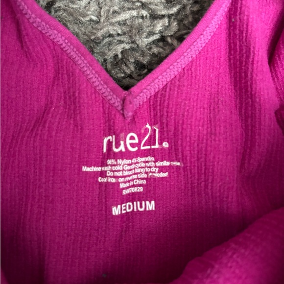 Pink Ribbed Cropped Tank - Picture 2 of 2